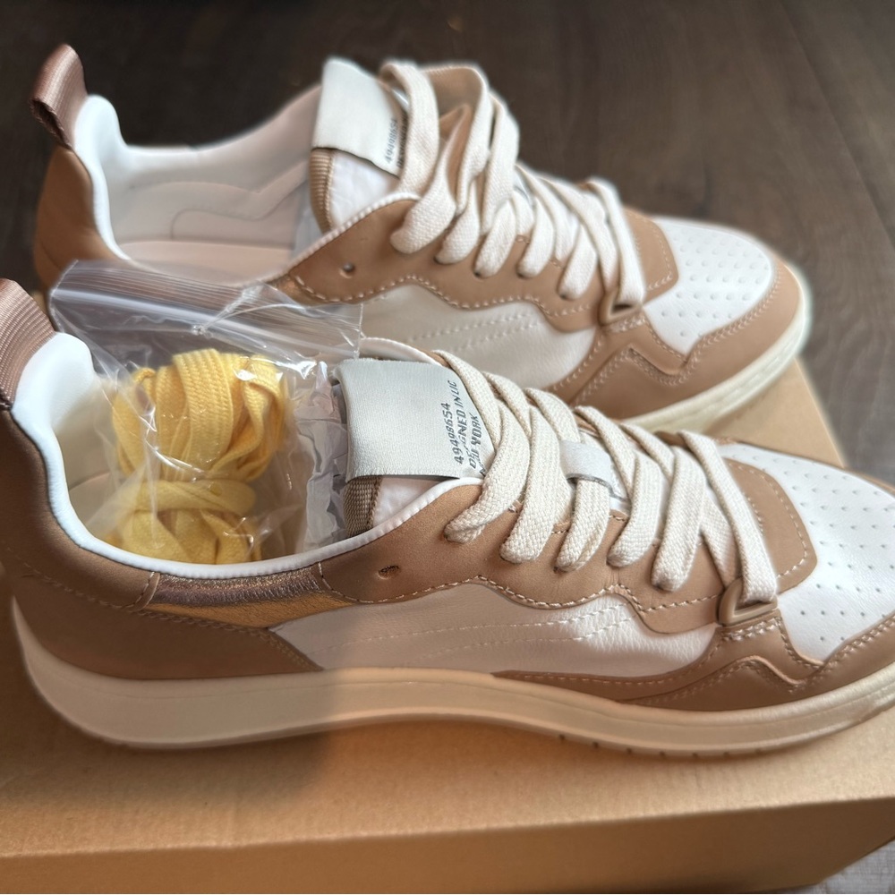Steve Madden Tan and White Sneakers - Picture 4 of 5